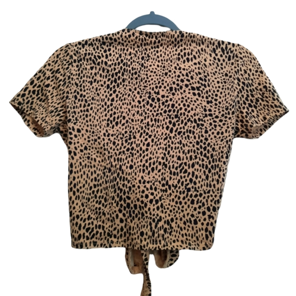 Brandy Melville Cheetah Wrap Top XS/S - Picture 3 of 6